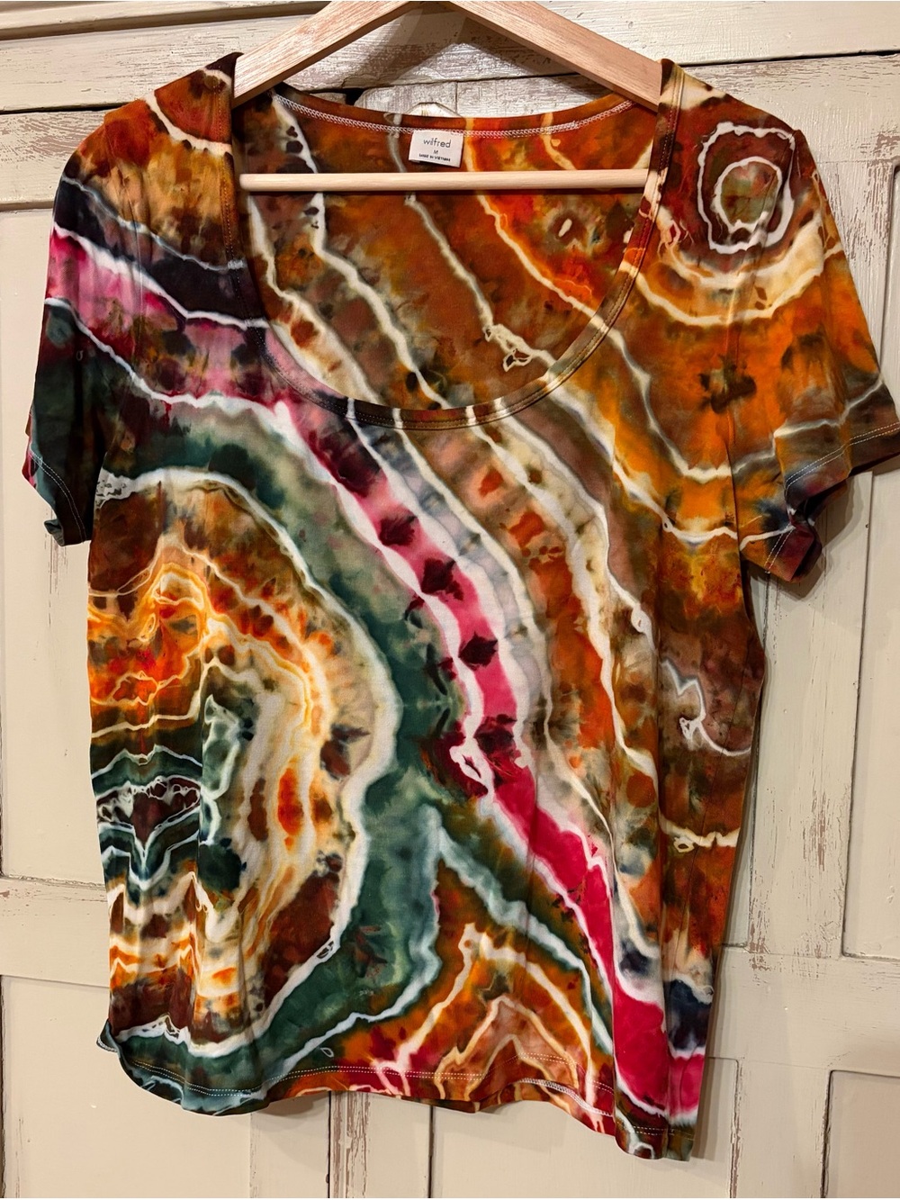Aritzia Wilfred Geode Tie Dye Tee Tshirt Womens Medium Scoopneck Orange